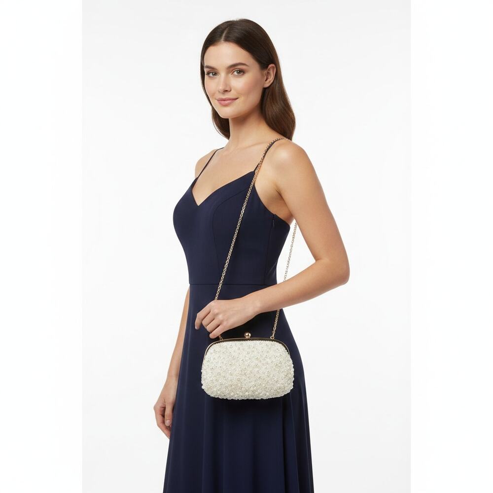 Handbag with Pearls